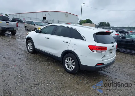 2016 Kia Sorento 2.4L Lx z USA, uszkodzony, nr VIN 5XYPG4A32GG168432